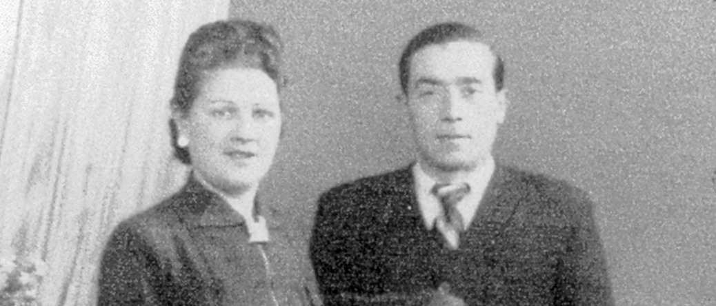 Pessah Piwnika avec sa femme (sd, sl). Archives familiales Pessah Piwnika avec sa femme (sd, sl). Archives familiales